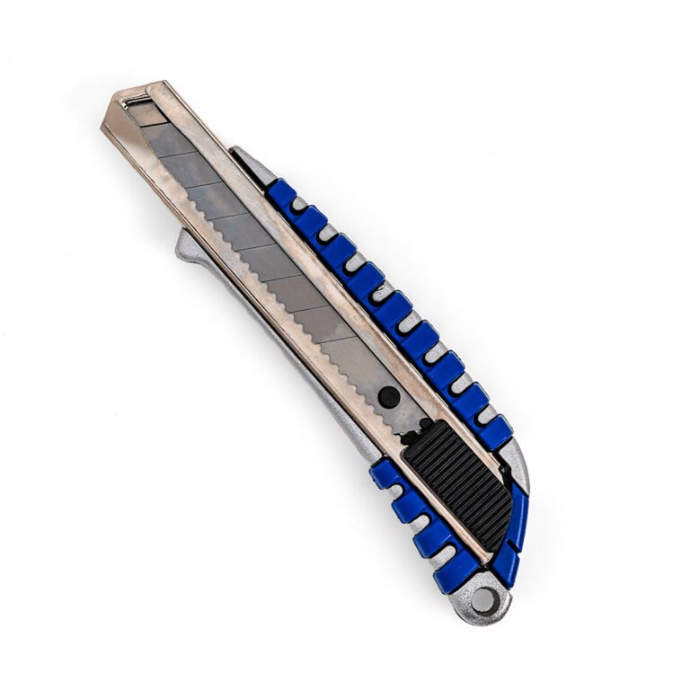 سكين موكيت معدن – كبسة سحب