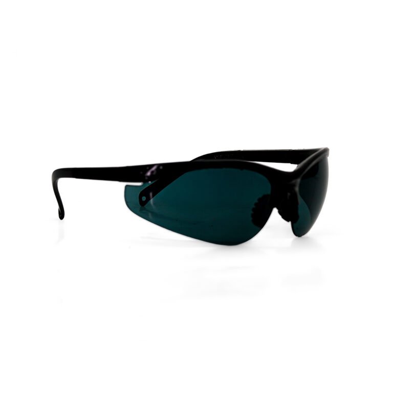 نظارة لحام رياضي أسود